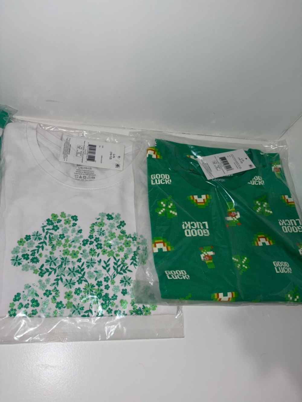 Kids t shirt 4pack Large St patricks day, green, clover, goodluck, shenanigans